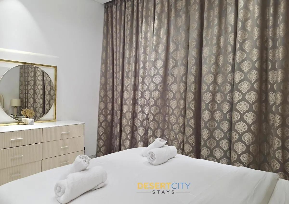Chic 2 Bed In Dubai Hills, Hosted By Desert City Stays